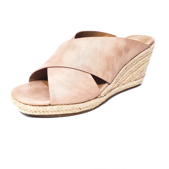 new directions rimi ankle strap platform sandals